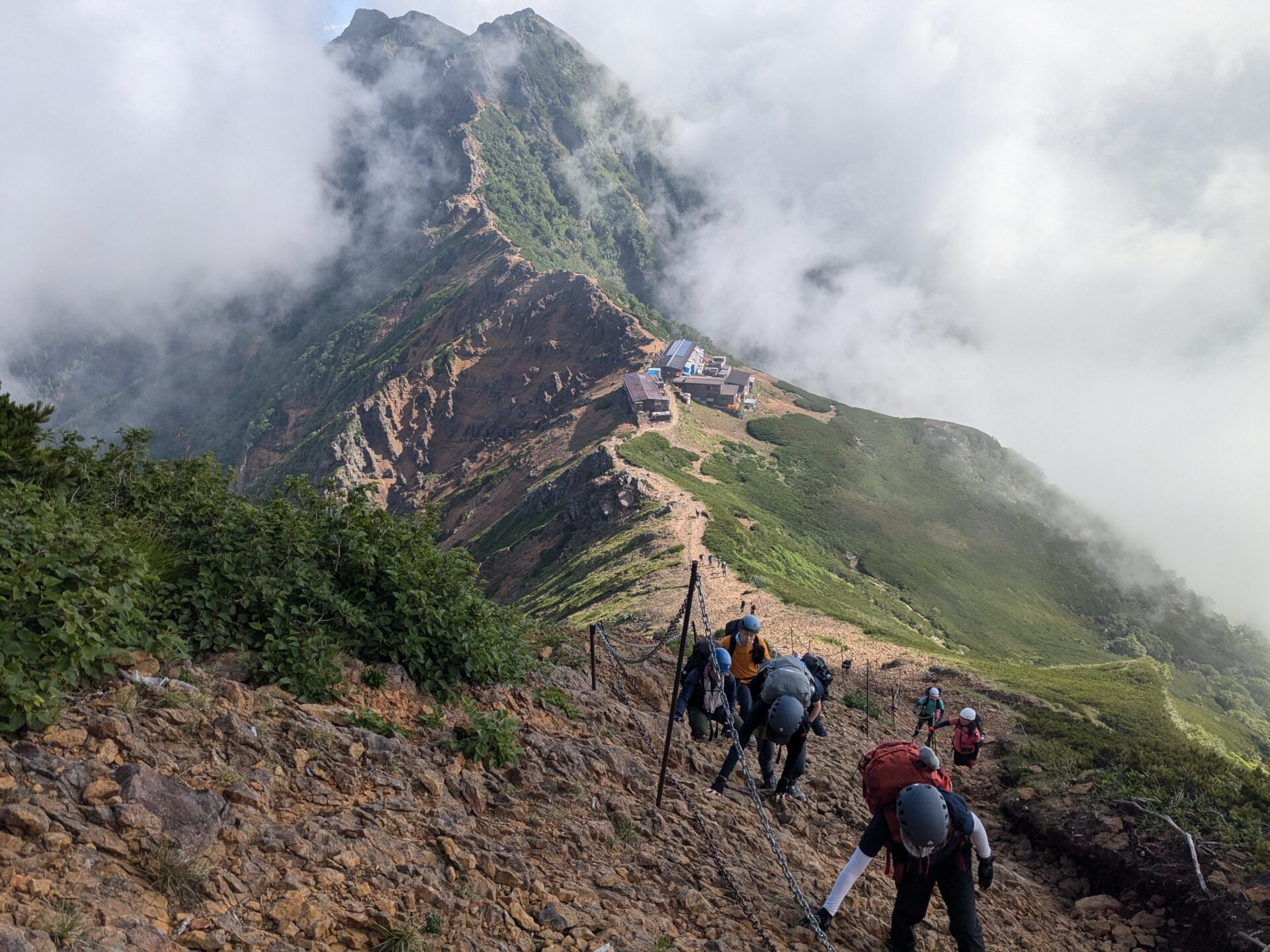 登山日記】2024/8/3~4八ヶ岳 硫黄岳～赤岳縦走 | 登山ガイド 杣人